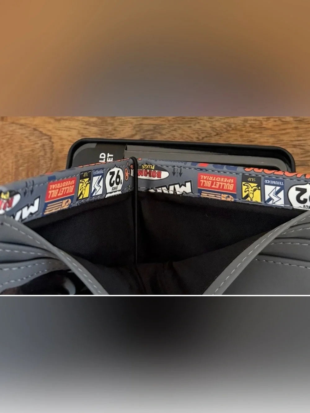 Nintendo Mario Kart Cartridge Wallet NWT